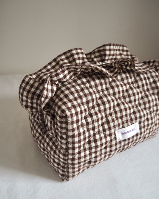 BROWN FRILL GINGHAM QUILTED MAKEUP BAG