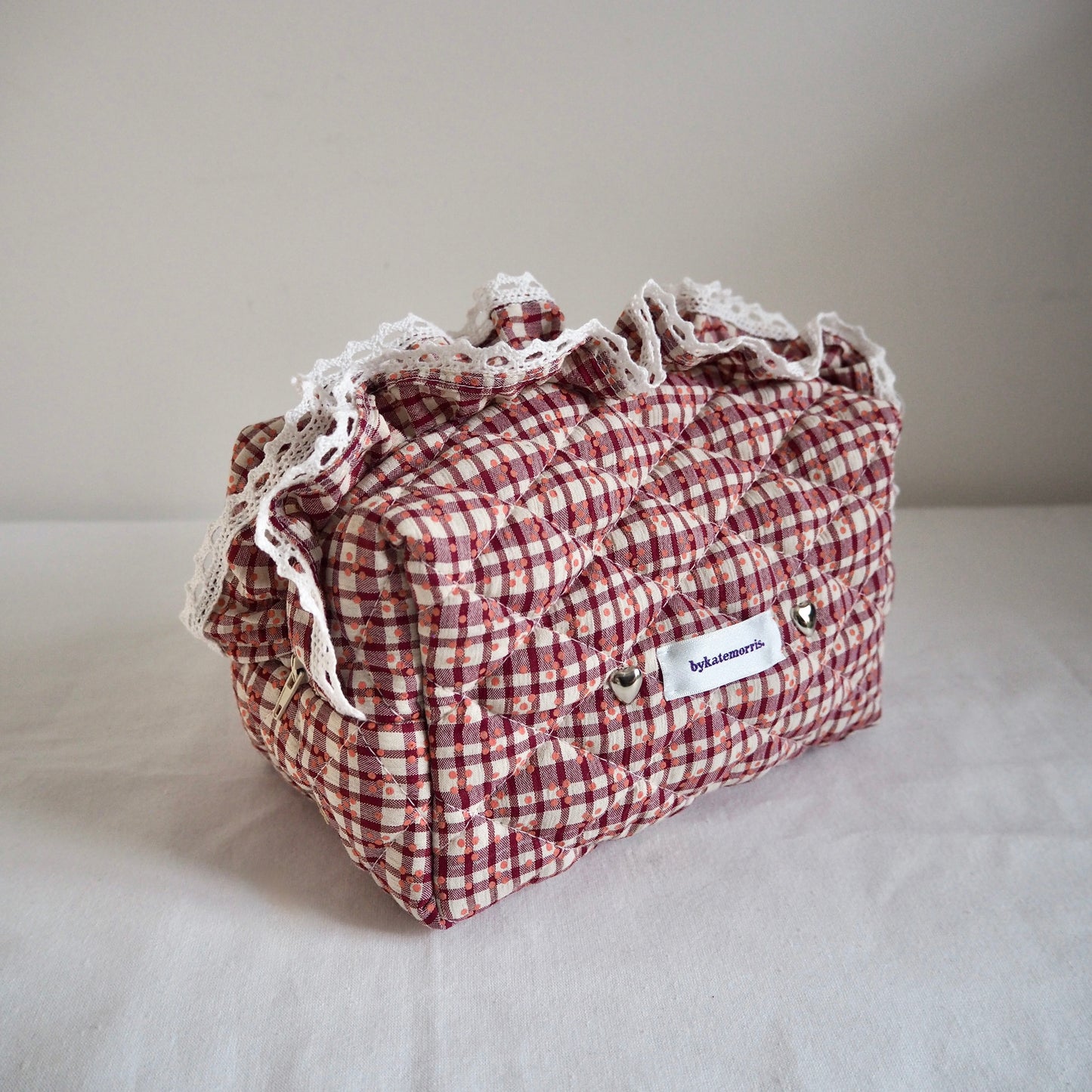 PINK LACE FRILL QUILTED CHECKERED MAKEUP BAG