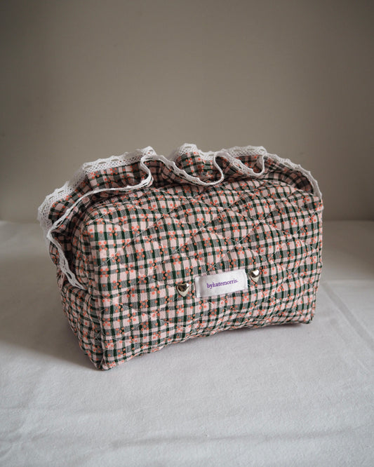 GREEN LACE FRILL QUILTED CHECKERED MAKEUP BAG