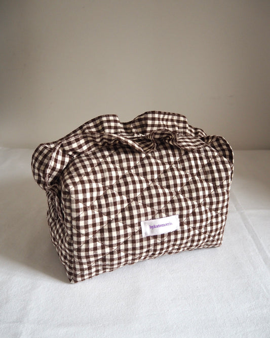 BROWN FRILL GINGHAM QUILTED MAKEUP BAG