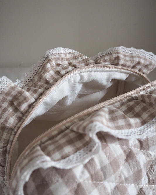 BEIGE LACE FRILL GINGHAM QUILTED MAKEUP BAG