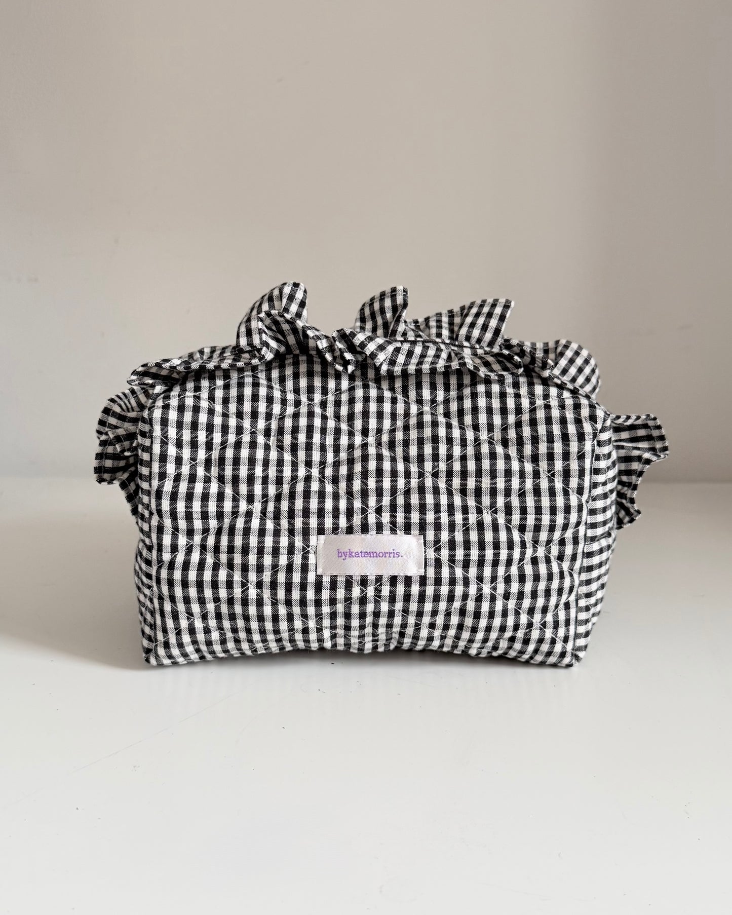 BLACK & WHITE SMALL GINGHAM QUILTED MAKEUP BAG