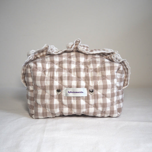 BEIGE LACE FRILL GINGHAM QUILTED MAKEUP BAG