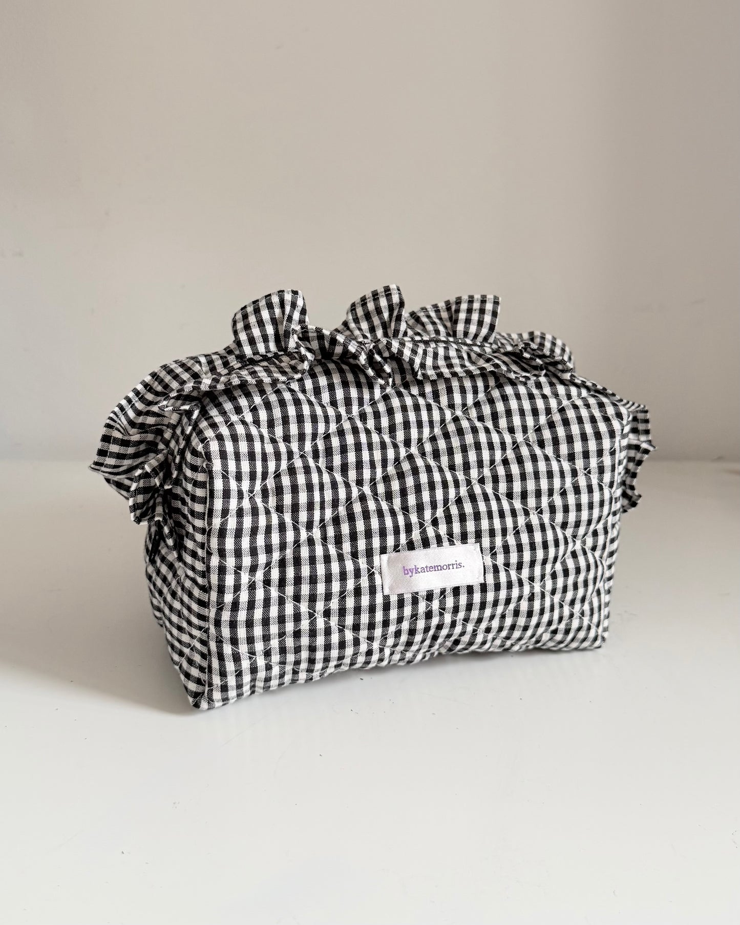 BLACK & WHITE SMALL GINGHAM QUILTED MAKEUP BAG