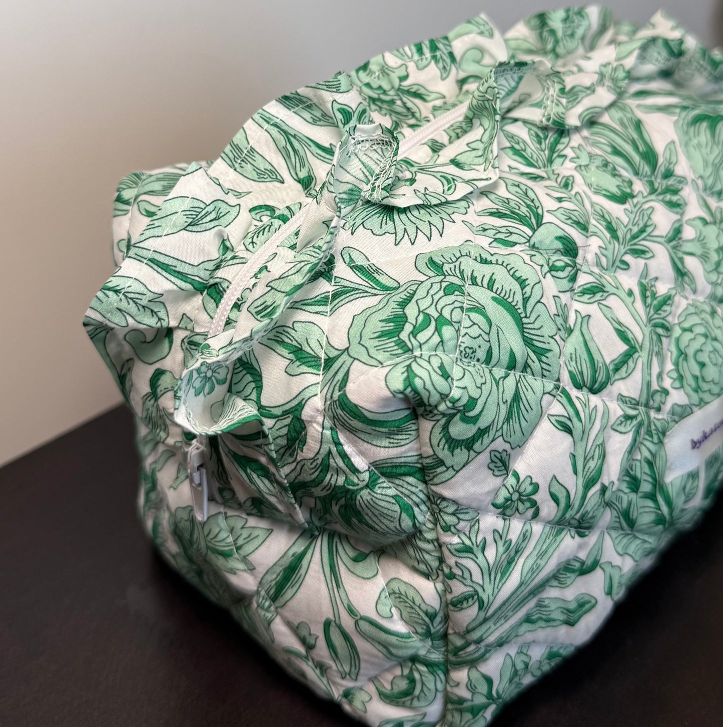 GREEN FRILL FLORAL QUILTED MAKEUP BAG