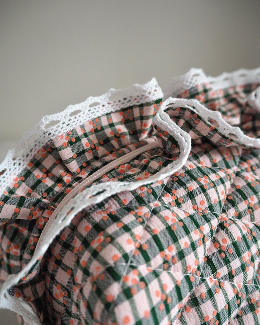 GREEN LACE FRILL QUILTED CHECKERED MAKEUP BAG